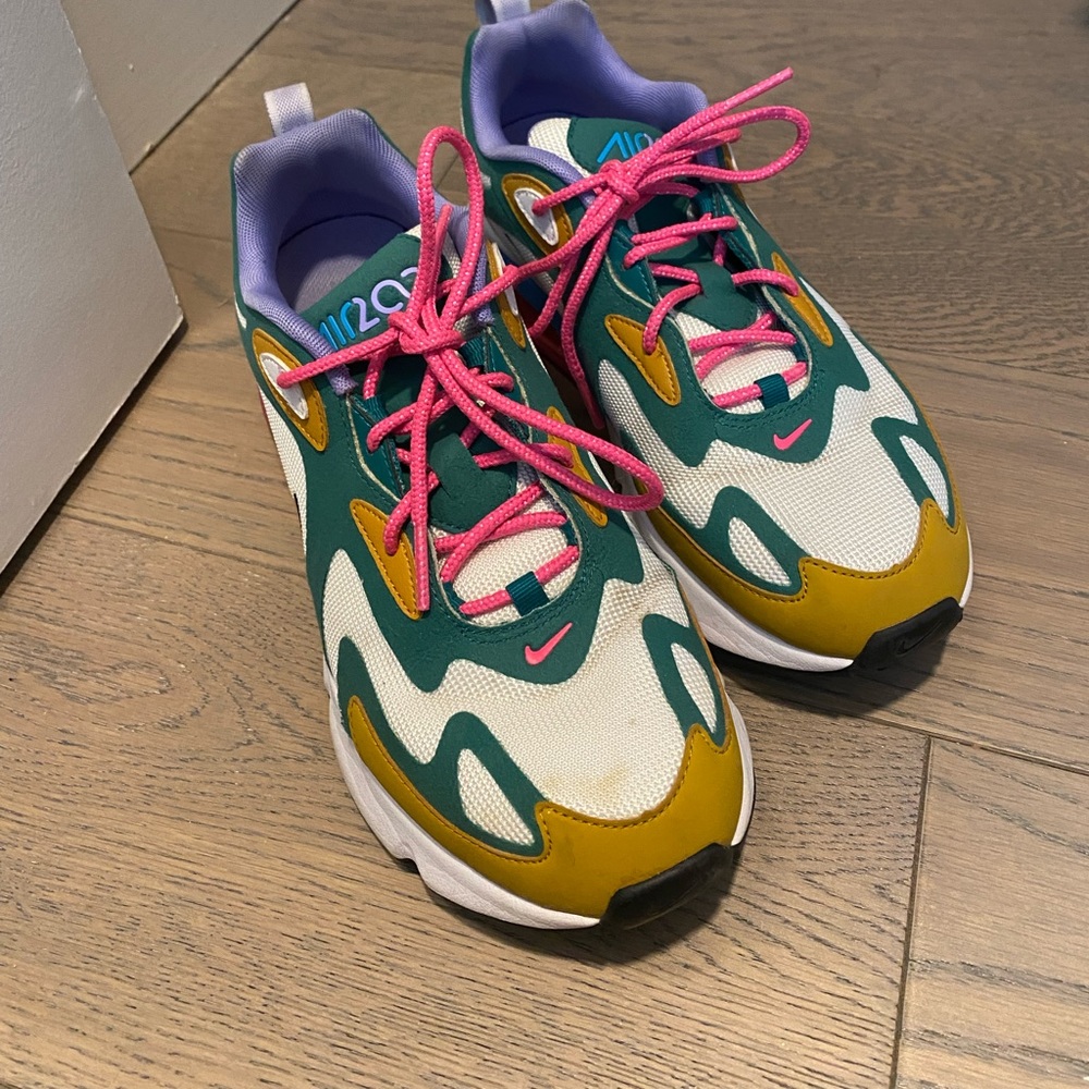 Nike Airmax Tennis Shoes